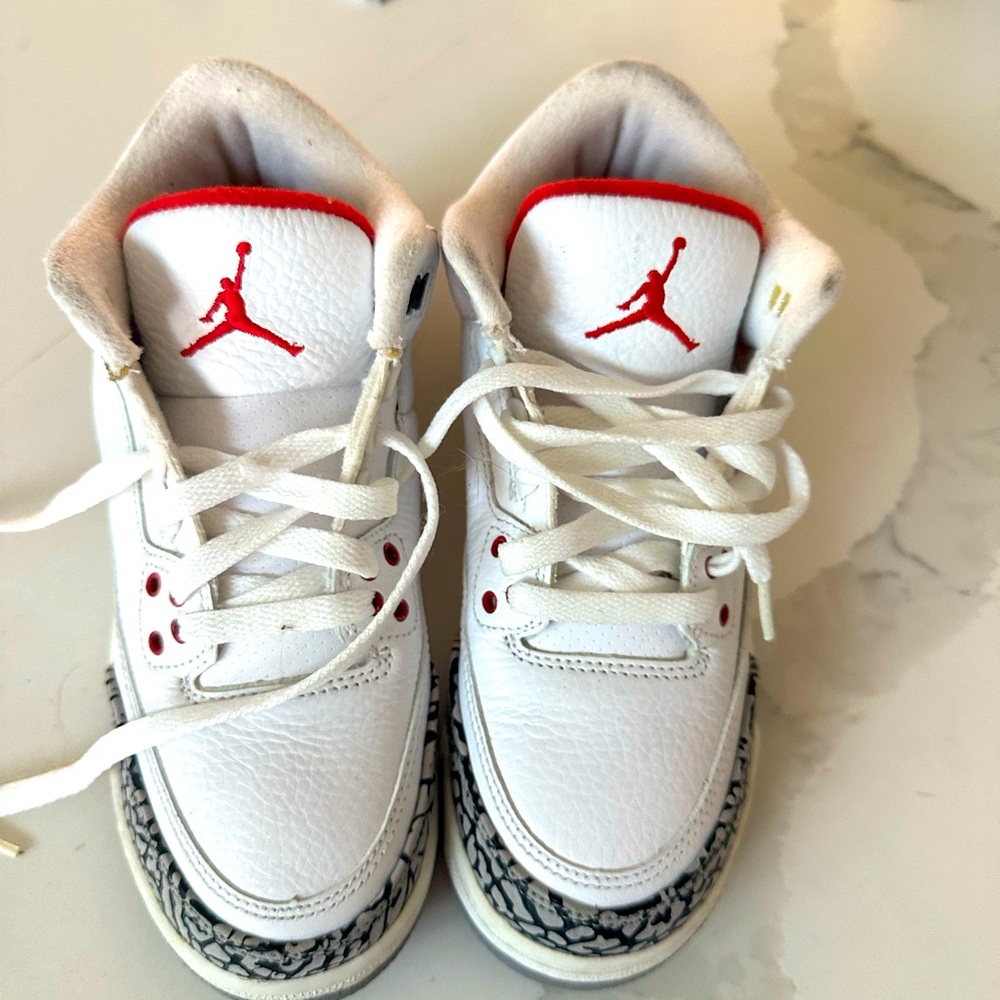 Nike Air Jordan III Retro white Boys Size US 4.5